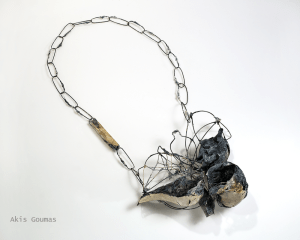Akis Goumas, Spirits of a symposium, remnants of red wine, necklace, Premio Torre Fornello Gioielli in Fermento 2015