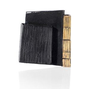 Gigi Mariani, Gioielli in Fermento 2015 brooch In the corner GiFgallery