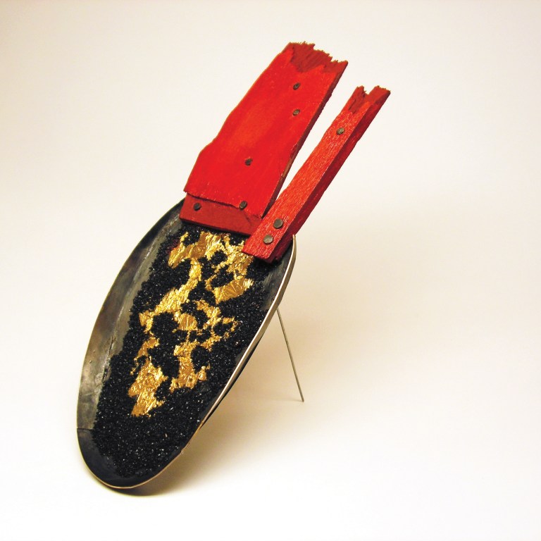 5_Susanna Baldacci, Il re del mondo, spilla, brooch, Menzione speciale Klimt02 Gioielli in Fermento 2016