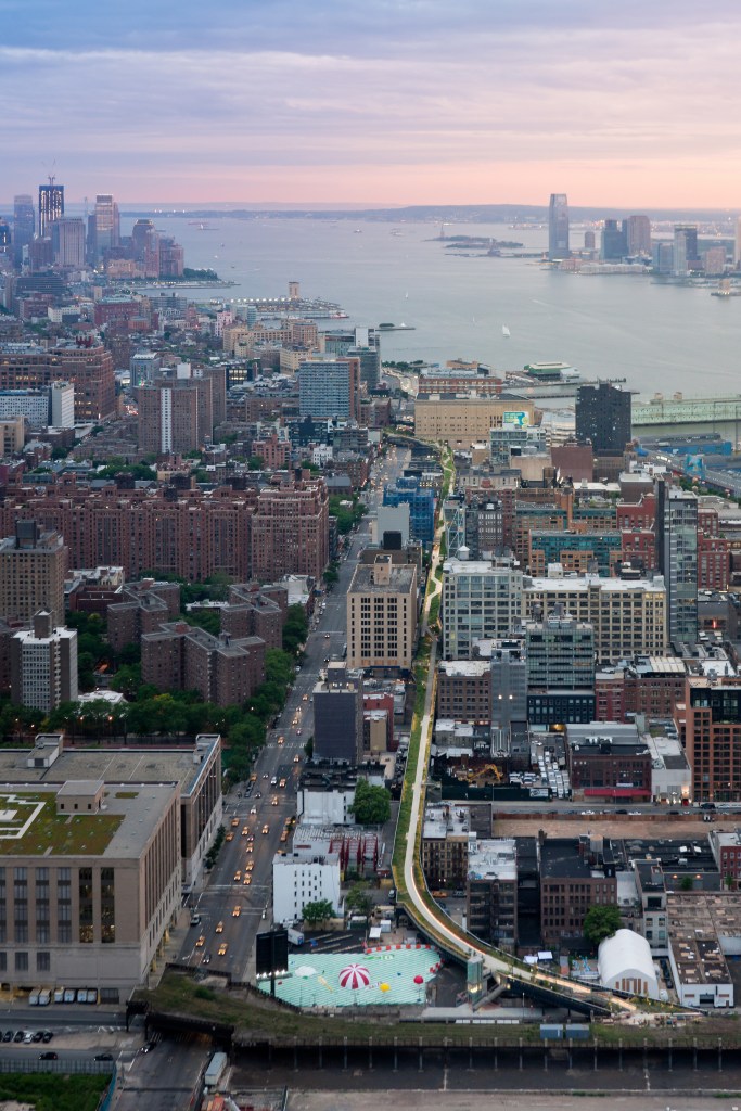 Aerial View, from West 30th Street, looking South toward the Statue of Liberty and the World Trade Center site. Image © Iwan Baan, 2011 (www.archdaily.com)